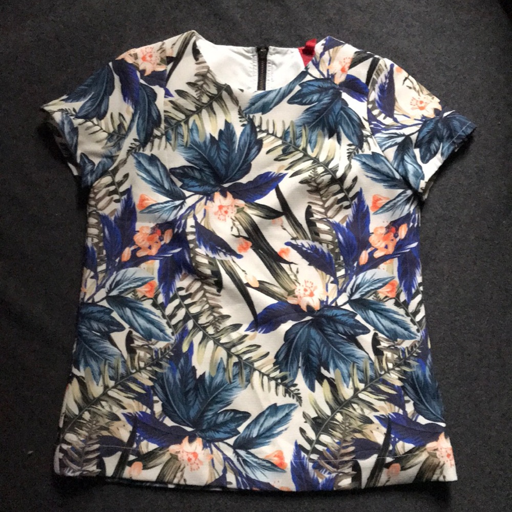 Tropical print short sleeve top